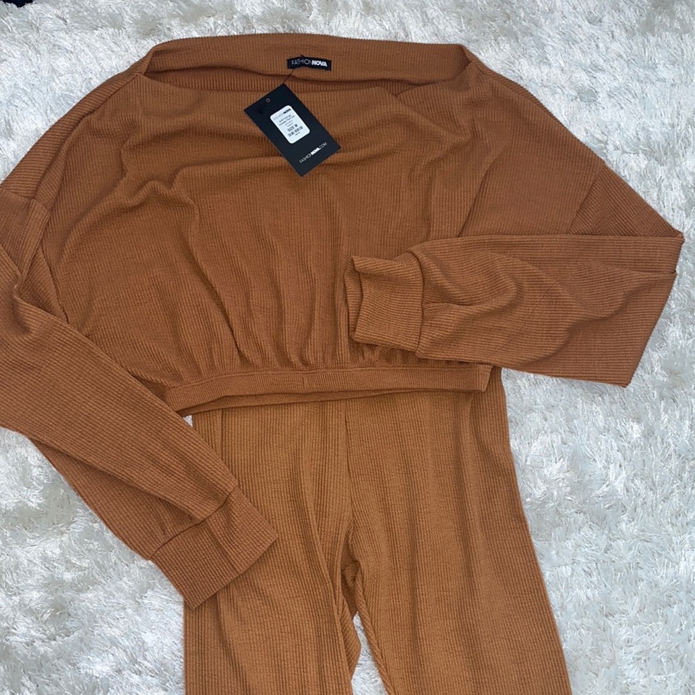 Fashion Nova lounge set.